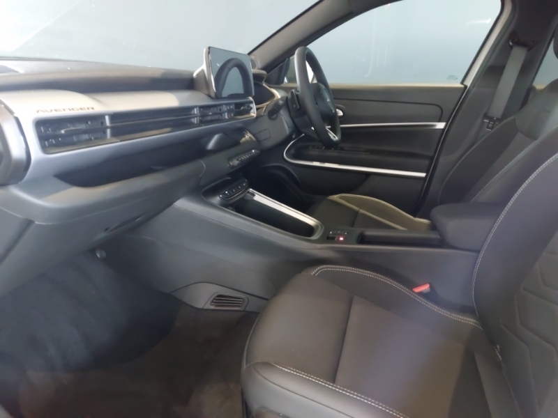 Jeep Avenger 1.2 E-hybrid Altitude Dct White #5