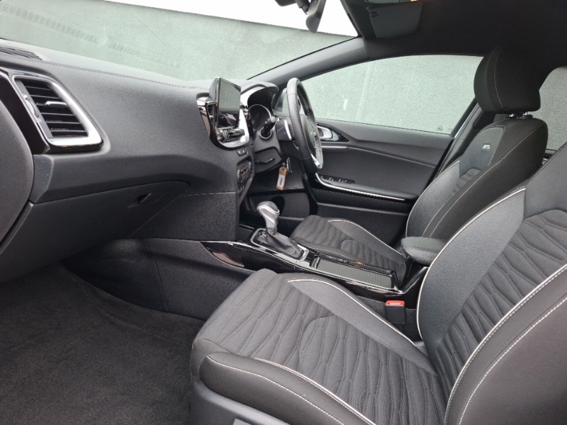 Kia Ceed 1.5T Gdi Isg 138 Gt-line Dct White #5