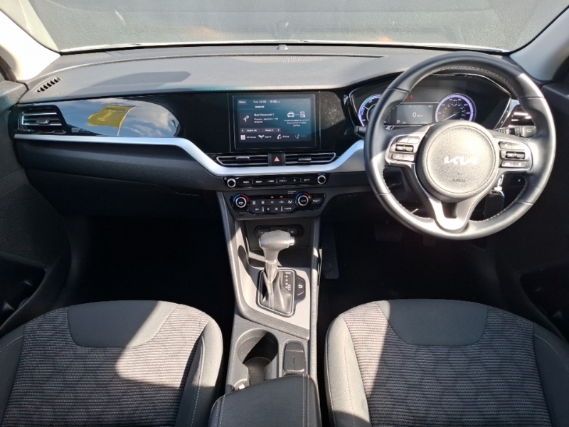 Kia Niro 1.6 Gdi Hybrid 2 Dct White #3