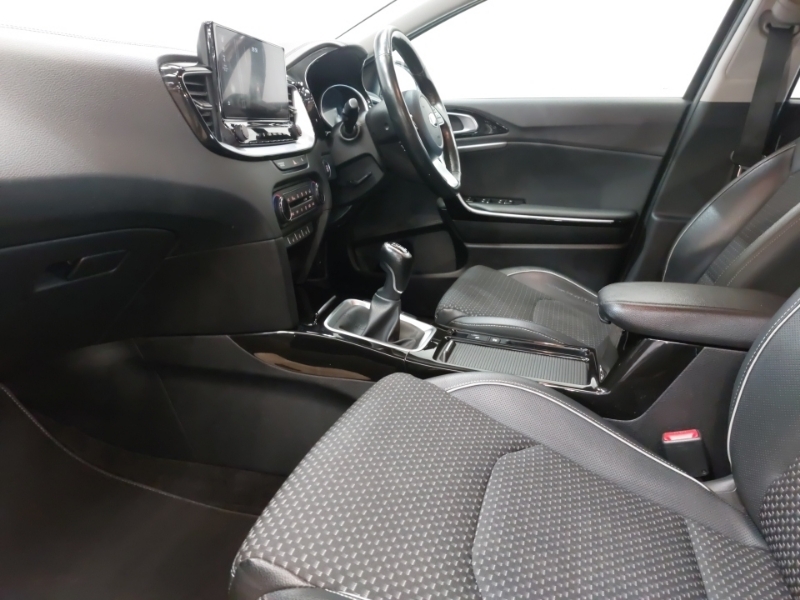 Kia Xceed 1.0T Gdi Isg 3 Black #5