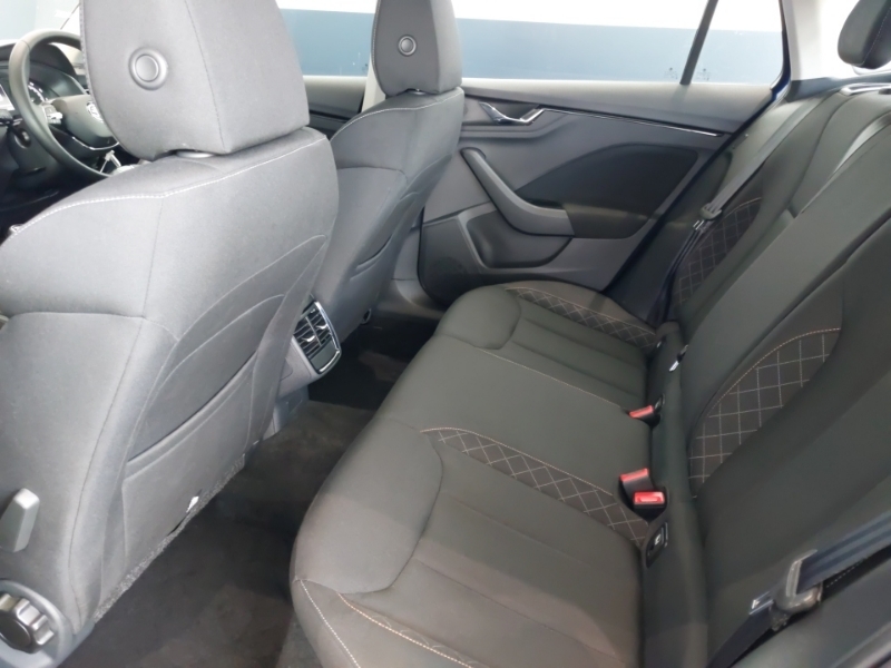 Skoda Kamiq 1.0 Tsi 110 Se Blue #6