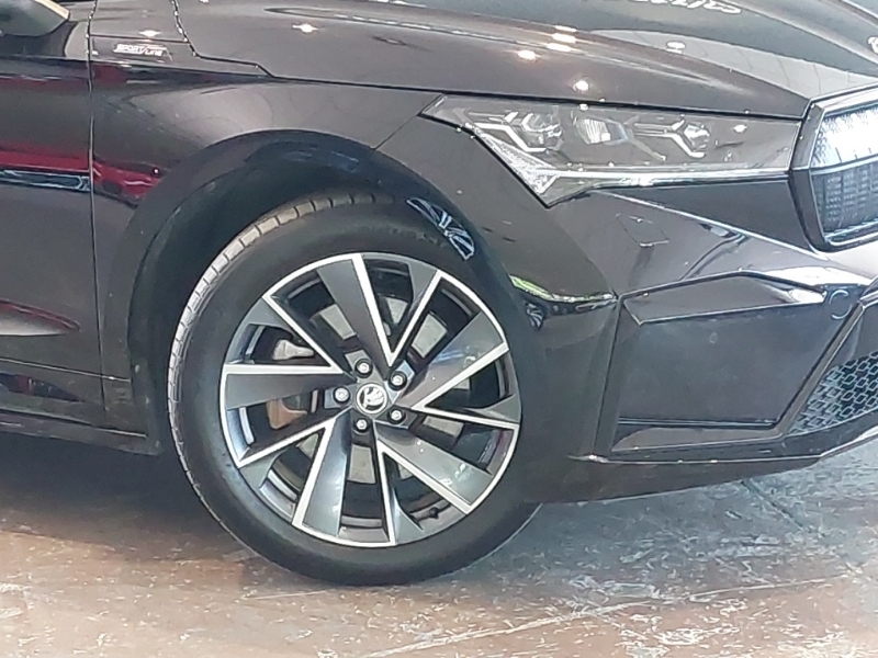 Skoda ENYAQ 85 Edition Silver #18