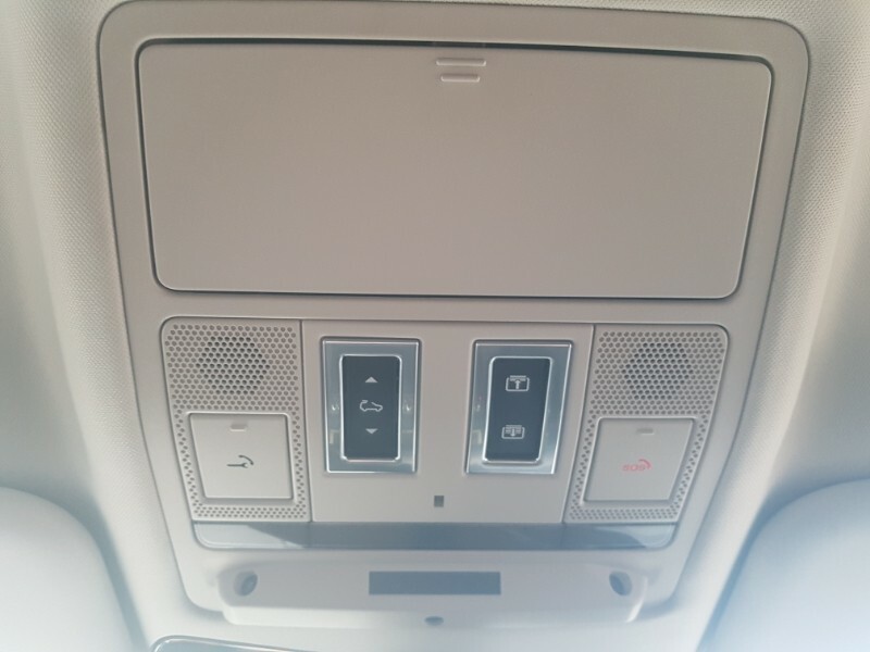 Land Rover Defender 110 S Silver #15