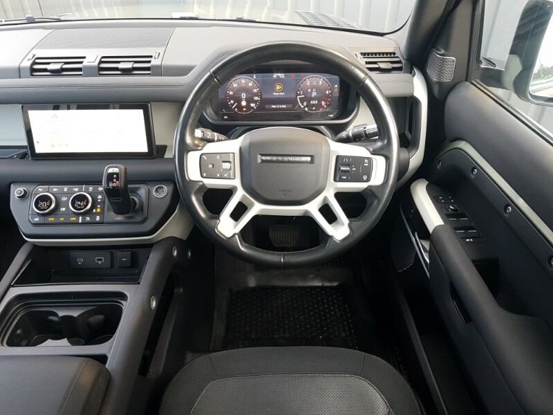 Land Rover Defender 110 S Silver #7