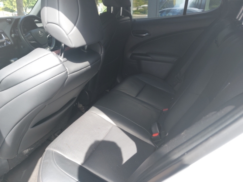 Lexus UX 250H 2.0 F-sport Cvt Nav VO20CVS White #6