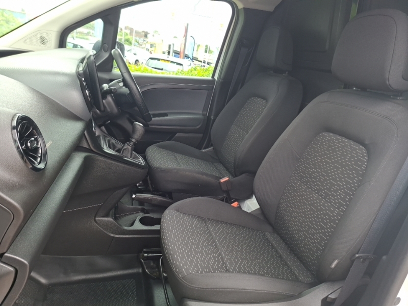 Mercedes-Benz CITAN 110Cdi Base Van White #5