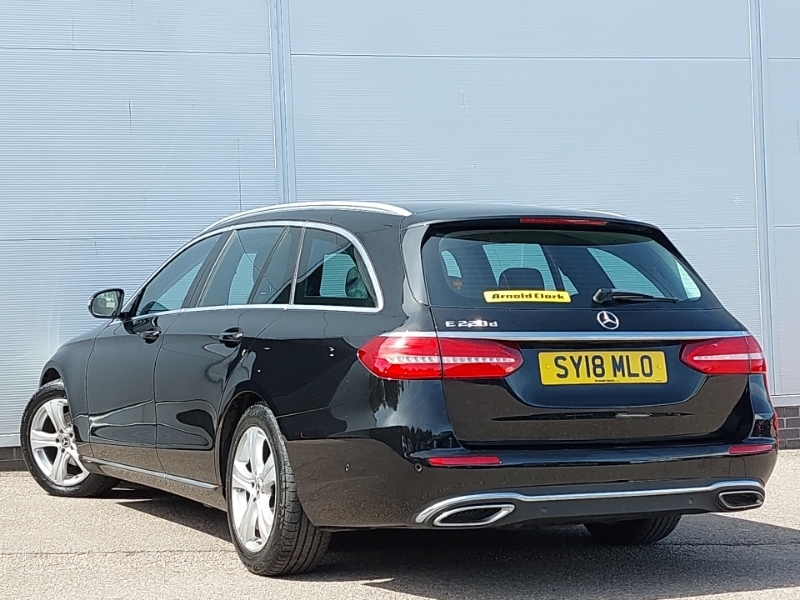Mercedes-Benz E Class E220d Se 9G-tronic Black #2