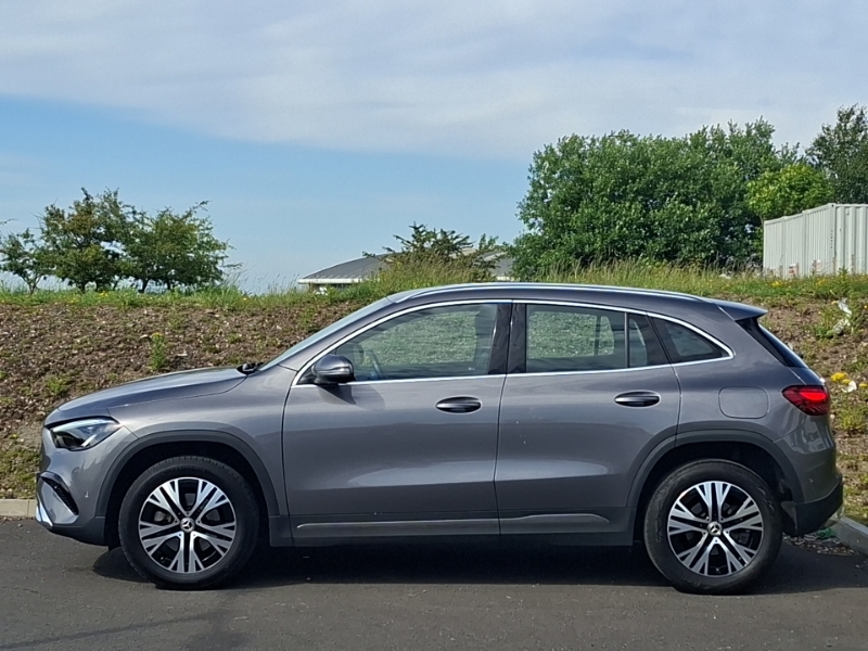 Mercedes-Benz GLA Class Gla 200 Sport Executive Grey #4