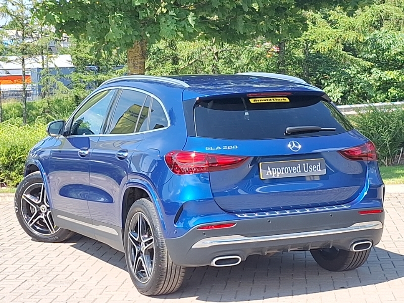 Mercedes-Benz GLA Class Gla 200 Amg Line Executive Blue #2