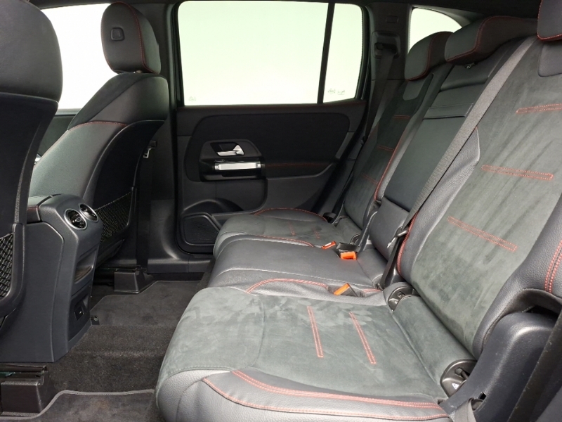 Mercedes-Benz GLB Class Glb 200 Amg Line 7G-tronic Black #6