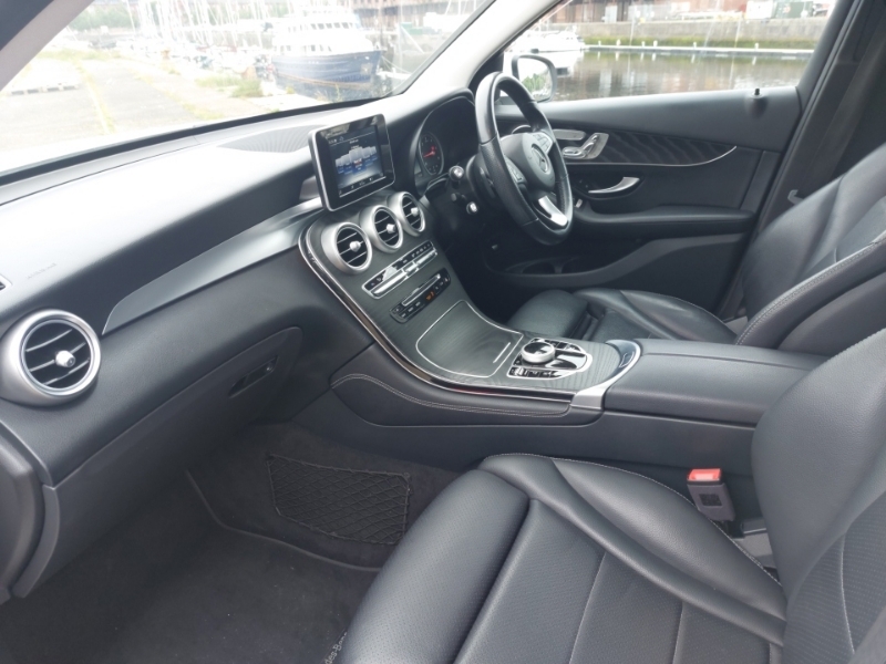 Mercedes-Benz GLC Class Glc 220D 4Matic Sport Premium 9G-tronic White #5