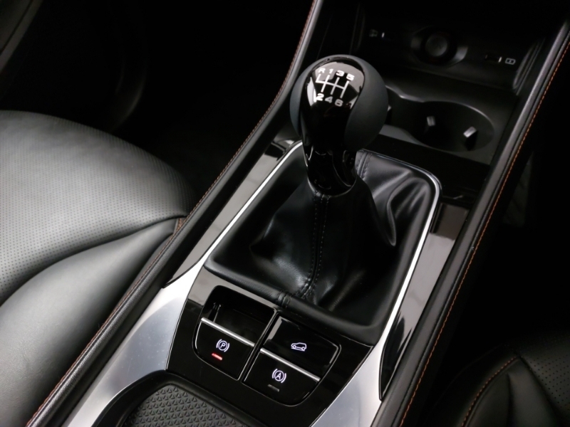 MG HS 1.5 T-gdi 24.7 Kwh Trophy Suv Plug-in H Silver #15