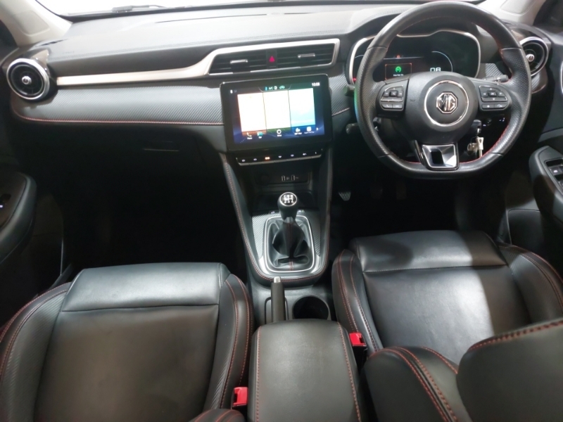 MG ZS 1.5 Vti-tech Exclusive Red #3