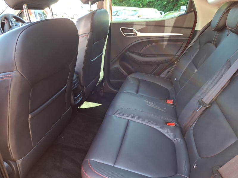 MG ZS 1.0T Gdi Exclusive Dct SA73XGT Red #6