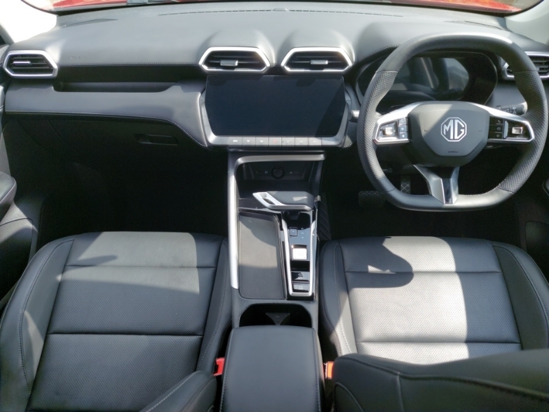 MG ZS 1.5 Hybrid Trophy Red #3