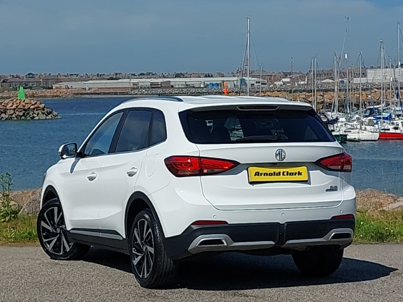 MG ZS 1.5 Hybrid Trophy White #2