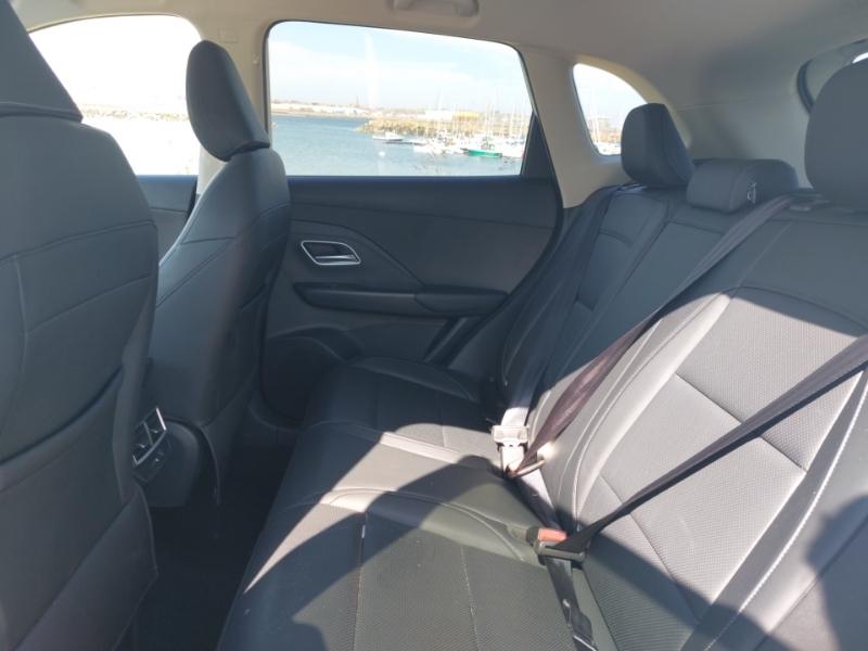 MG ZS 1.5 Hybrid Trophy White #6