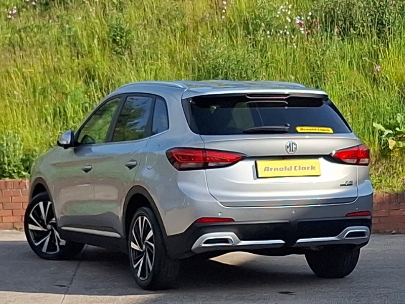 MG ZS 1.5 Hybrid Trophy Silver #2