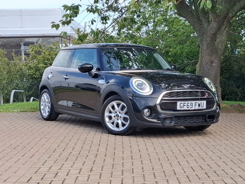 Mini Hatch 2.0 Cooper S Classic II Black