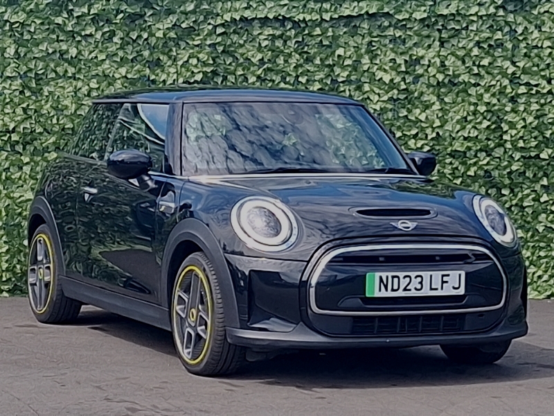 Mini Hatch 135Kw Cooper S Level 2 33Kwh Black