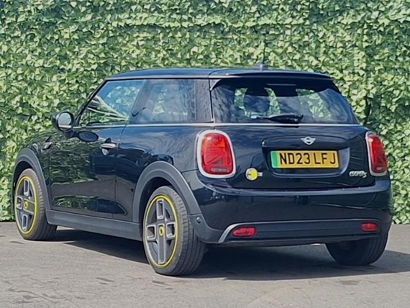 Mini Hatch 135Kw Cooper S Level 2 33Kwh Black #2