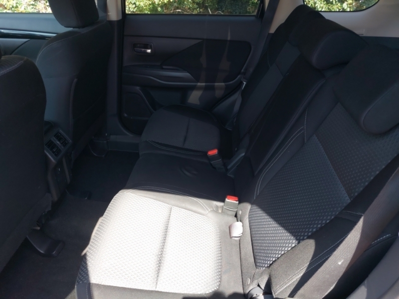 Mitsubishi Outlander 2.0 Design Cvt Black #6