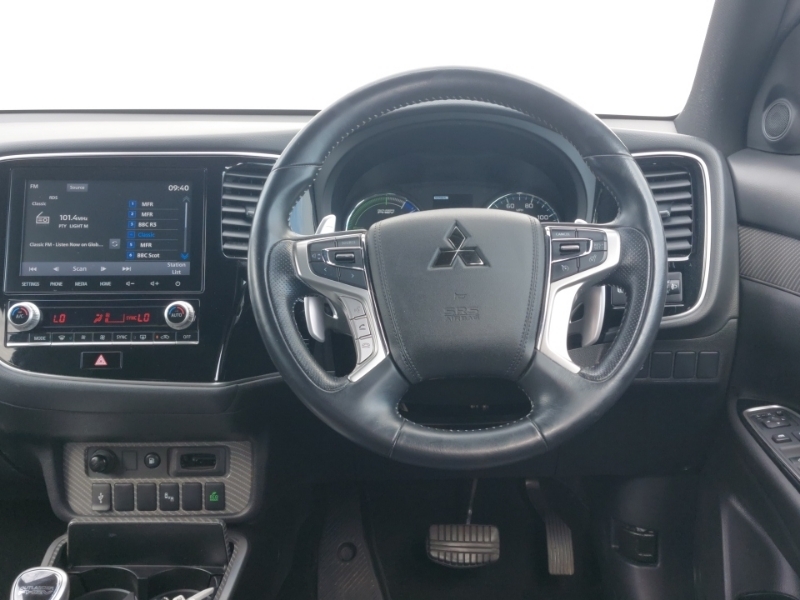 Mitsubishi Outlander 2.4 Outlander Exceed Phev Cvt 4Wd Black #8