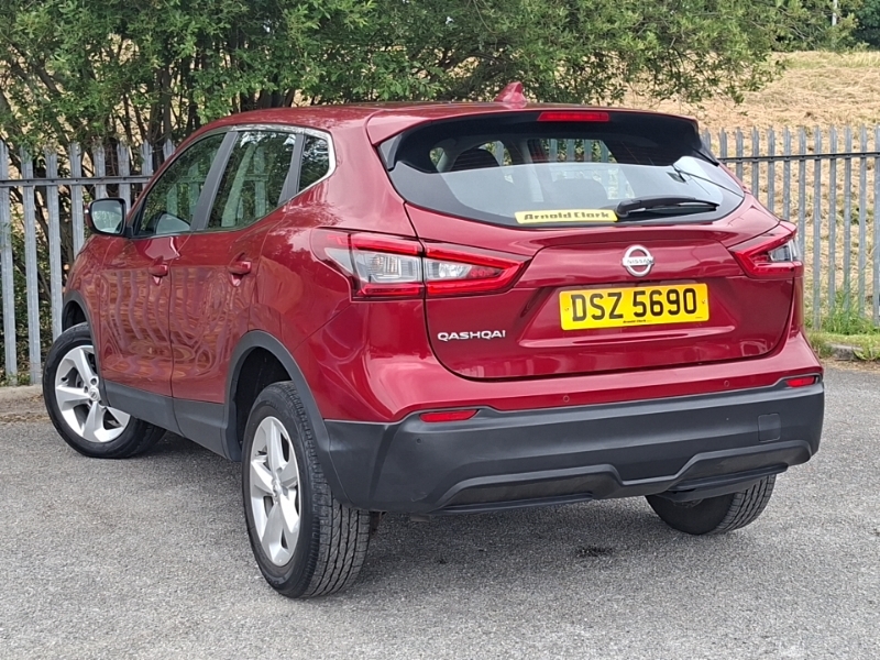 Nissan Qashqai 1.5 Dci 115 Acenta Premium Red #2