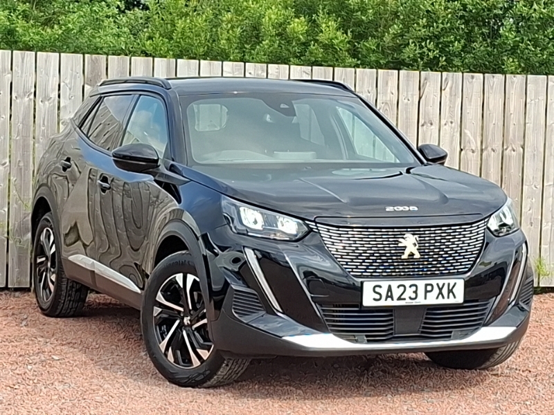 Peugeot 2008 1.2 Puretech Allure Premium Black