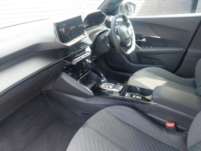 Peugeot e-2008 100Kw Allure 50Kwh White #5