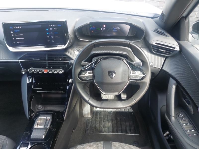 Peugeot e-2008 100Kw Allure 50Kwh Black #8