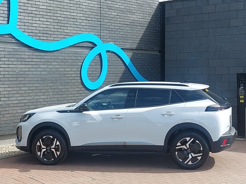 Peugeot e-2008 100Kw Allure 50Kwh White #4