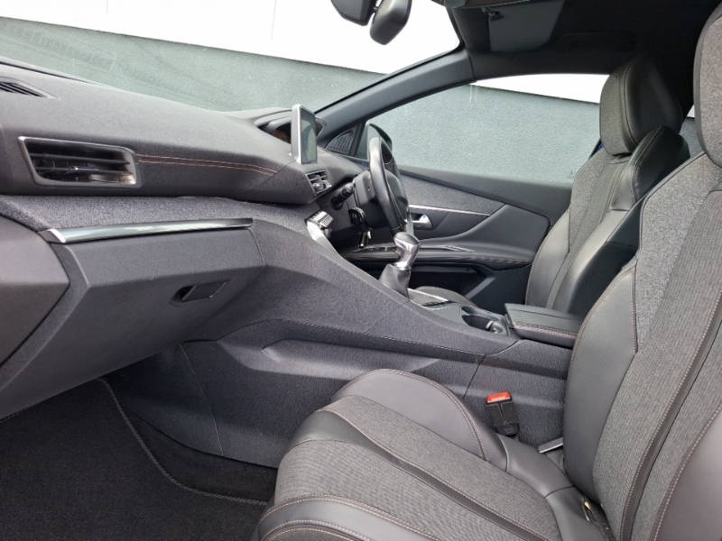 Peugeot 3008 1.5 Bluehdi Gt Line Blue #5