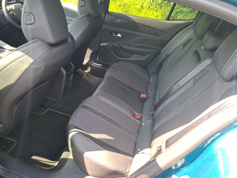 Peugeot 408 1.2 Hybrid 145 Gt E-dsc6 Blue #6