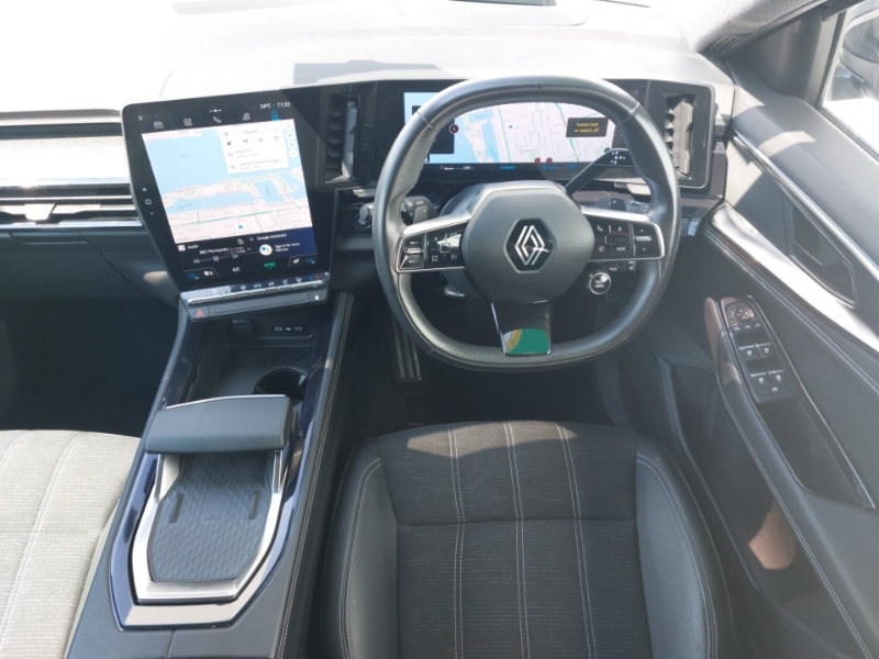 Renault Austral 1.2 E-tech Fhev Iconic Esprit Al Black #8