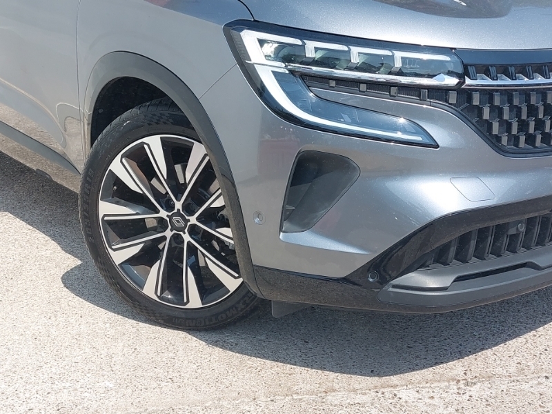 Renault Austral 1.2 E-tech Fhev Iconic Esprit Al Black #20