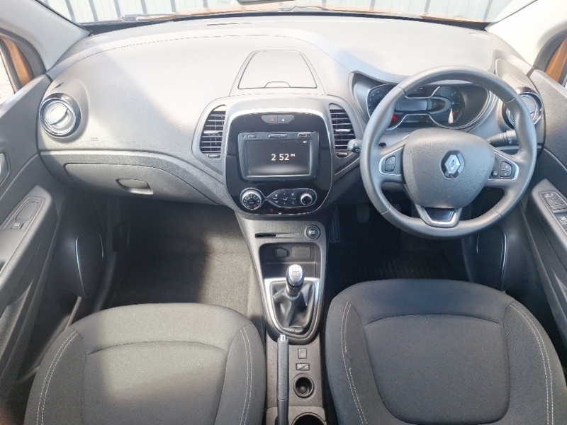 Renault Captur 0.9 Tce 90 Iconic SY69JHH Orange #3