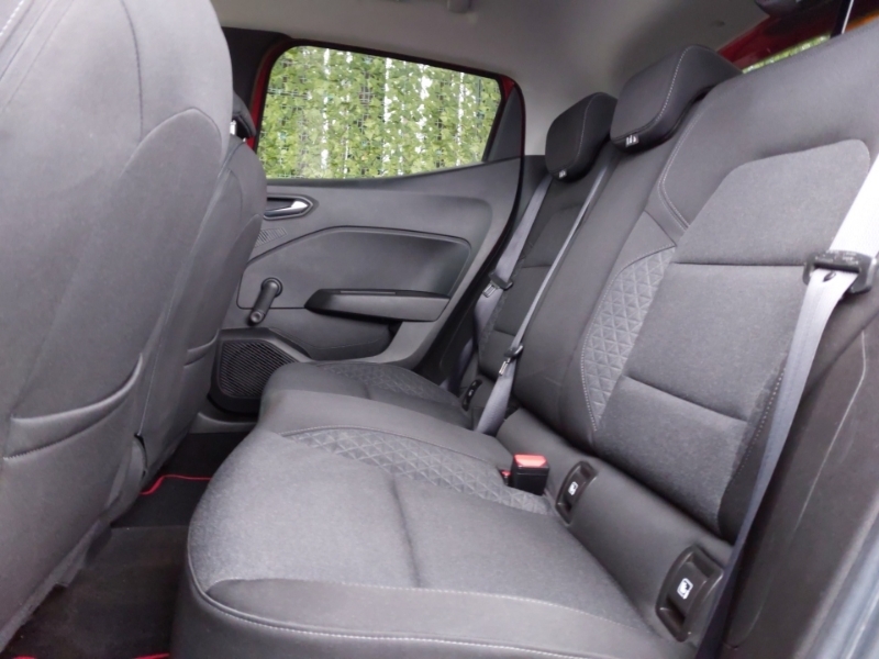 Renault Clio 1.0 Tce 100 Iconic Red #6