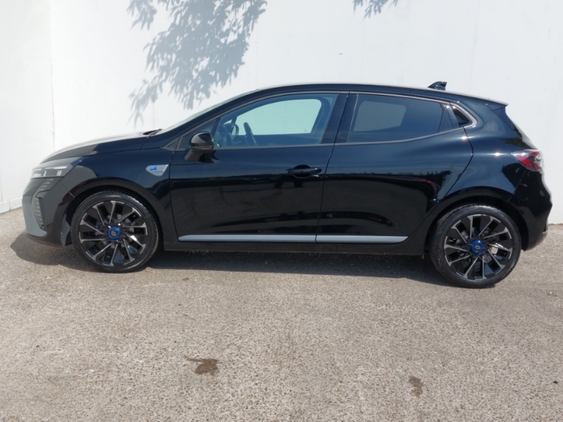 Renault Clio 1.6 E-tech Full Hybrid 145 Esprit Alpine Black #4