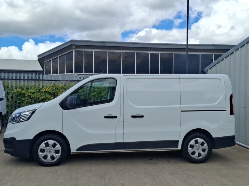 Renault Trafic Sl30 Blue Dci 130 Advance Safety Van White #4
