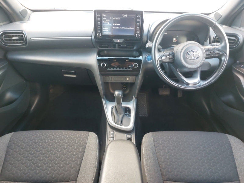 Toyota Yaris Cross Dynamic Gold #3