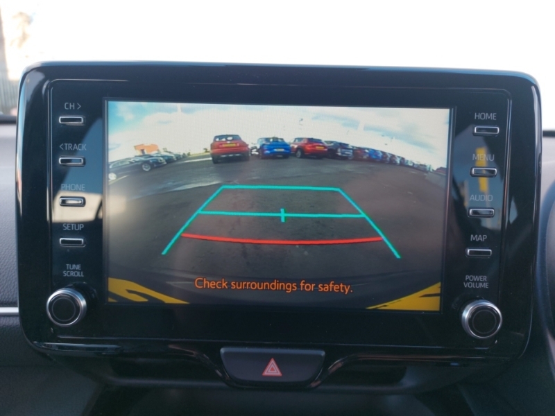 Toyota Yaris Cross Dynamic Gold #10