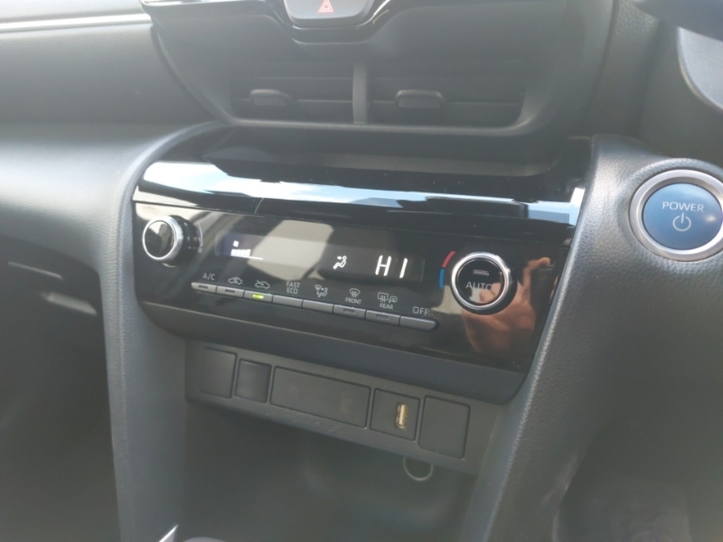 Toyota Yaris Cross Dynamic Gold #15