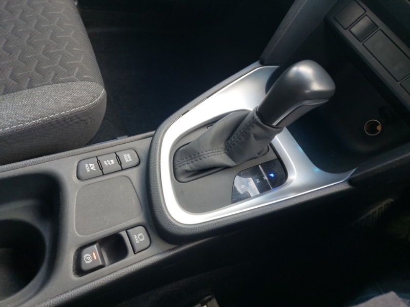 Toyota Yaris Cross Dynamic Gold #17
