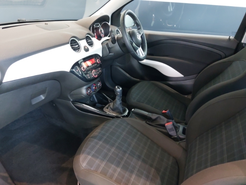 Vauxhall Adam 1.4I Glam White #5