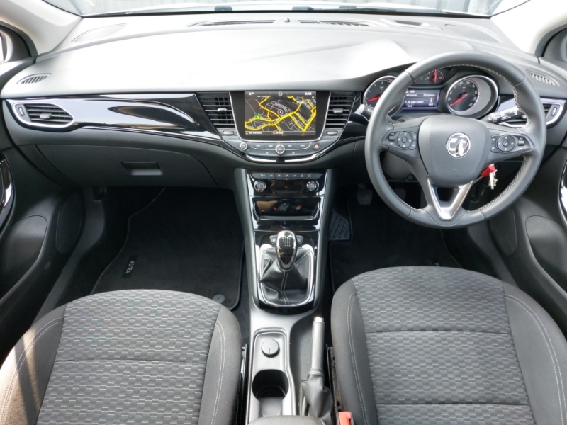 Vauxhall Astra 1.4T 16V 150 Sri Nav White #3
