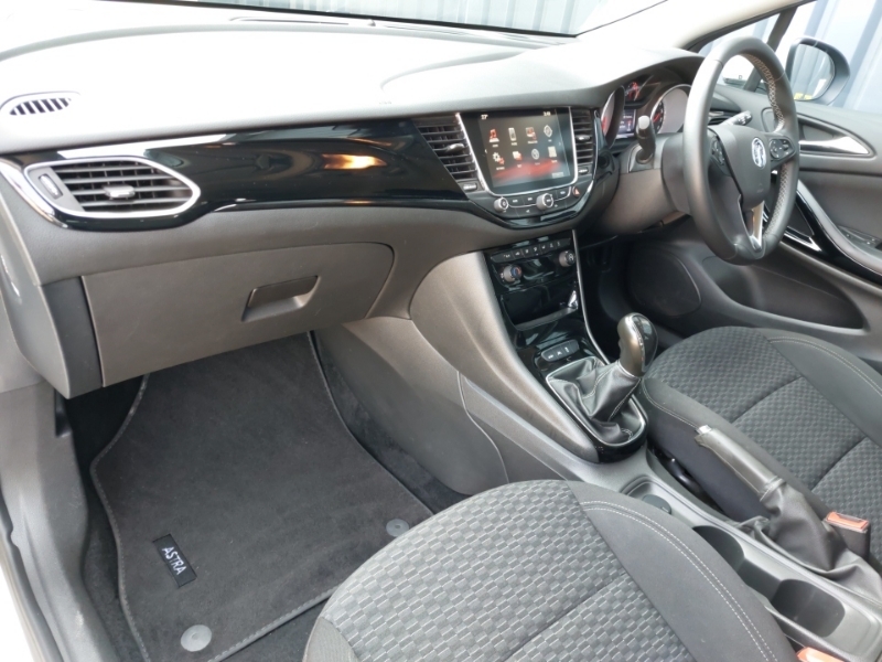 Vauxhall Astra 1.4T 16V 150 Sri Nav White #5