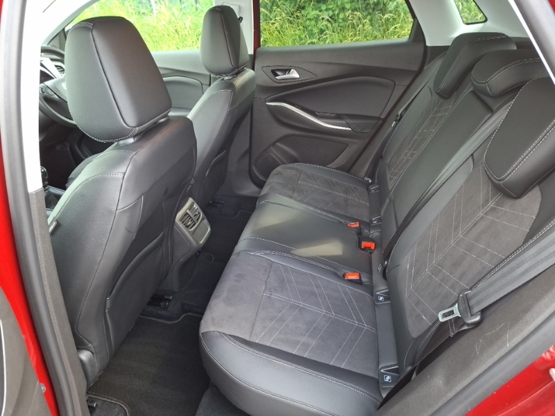 Vauxhall Grandland 1.2 Turbo Ultimate NV23GYH Red #6