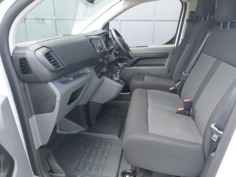 Vauxhall Vivaro 2900 1.5D 100Ps Dynamic H1 Van White #5