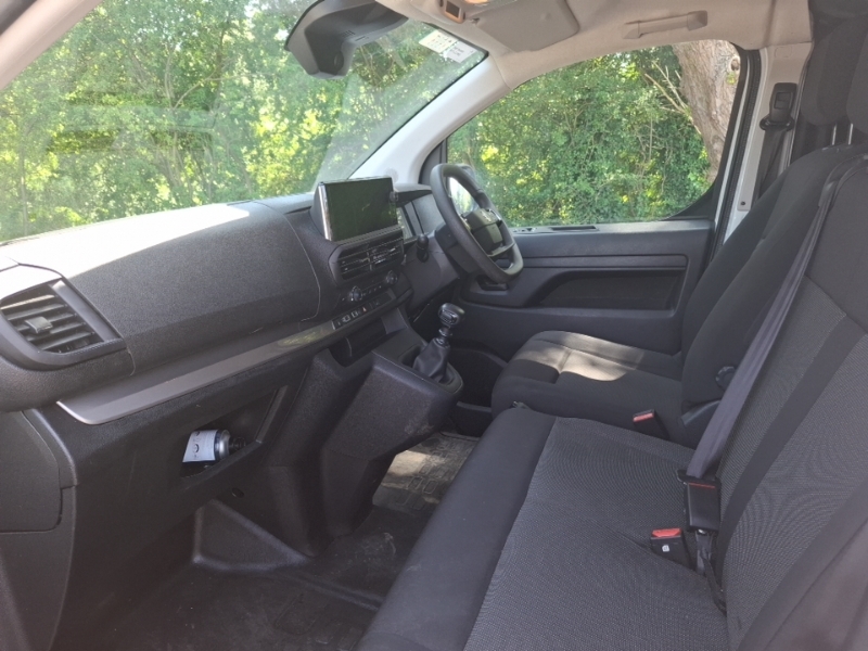 Vauxhall Vivaro 1.5 Turbo D 120 Prime H1 Van White #5